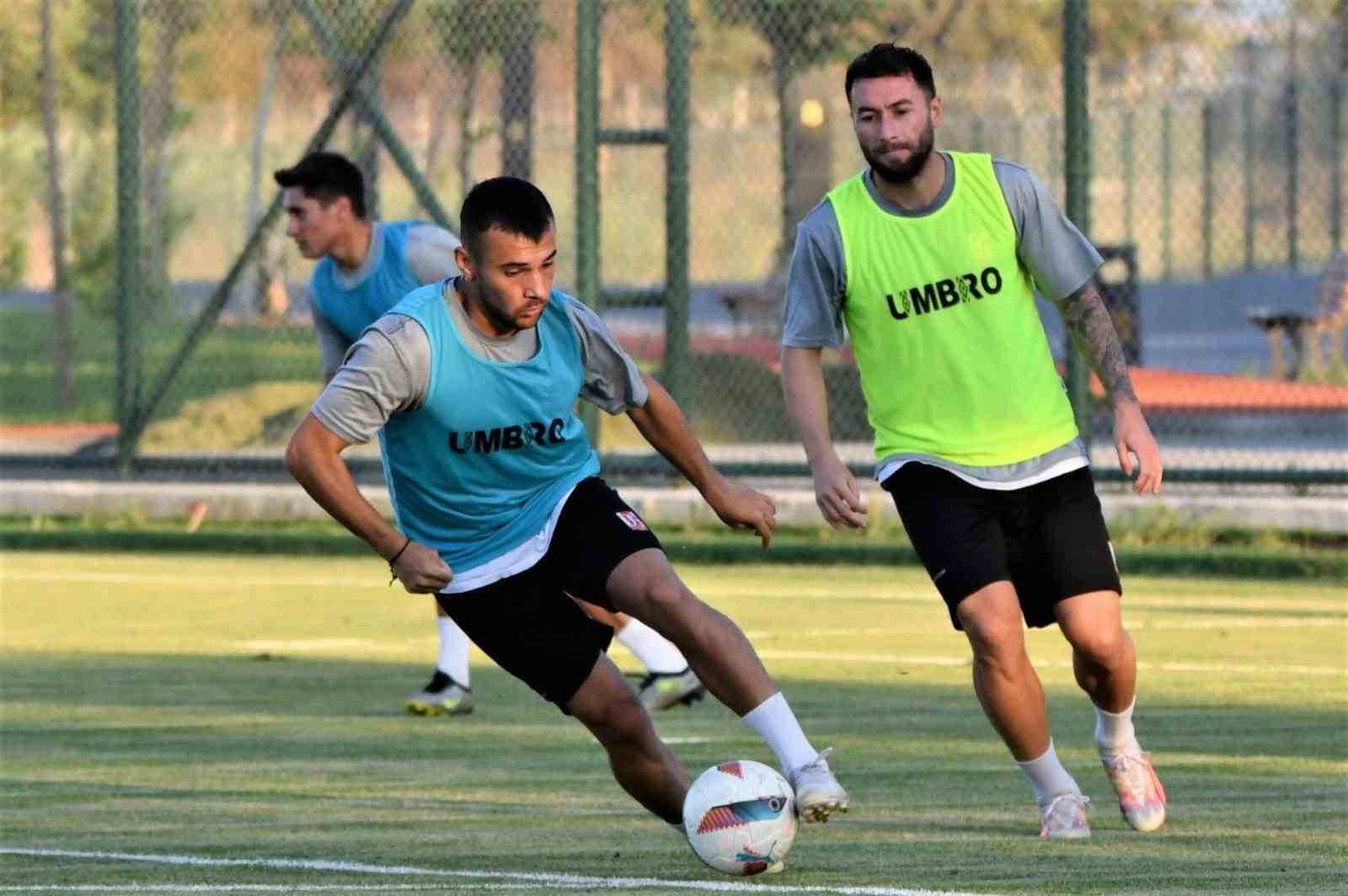 Muammet Araz, Balıkesirspor’da
