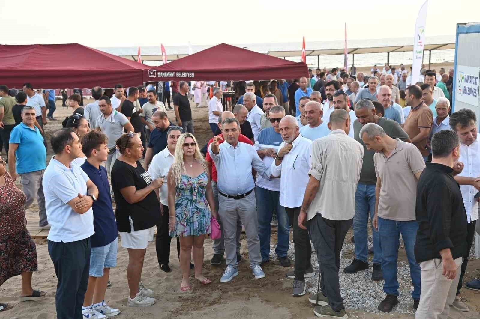 Manavgat Belediyesi Gündoğdu Halk Plajı açıldı
