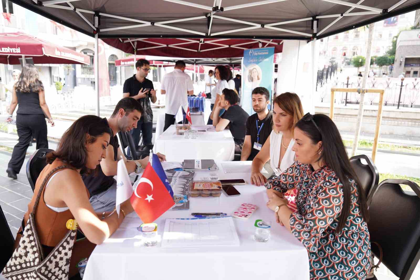 Beyoğlu’nda “Kariyer Fırsatları Buluşması” düzenlendi
