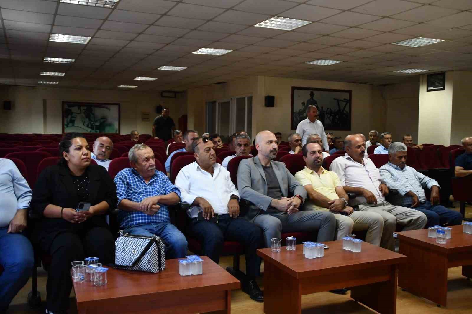 Söke Muhtarlar Derneği’nde Çıtak güven tazeledi
