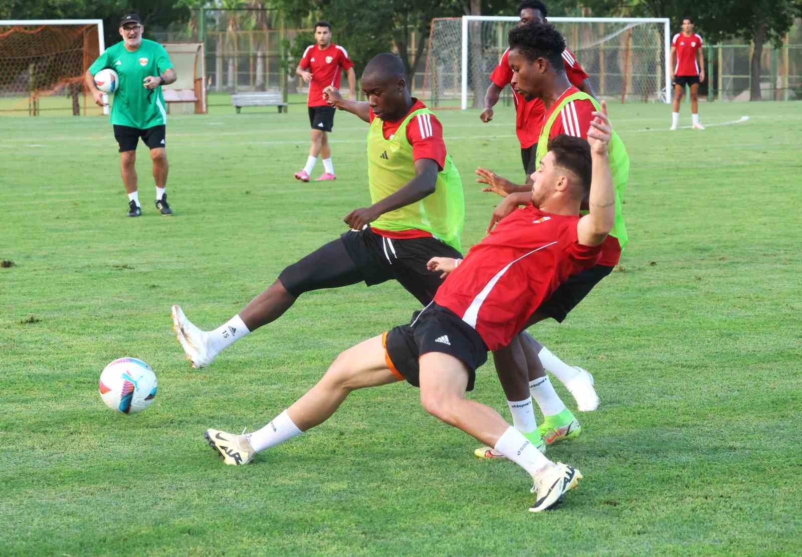 Adanaspor, Ankara Keçiörengücü maçı hazırlıklarını sürdürdü
