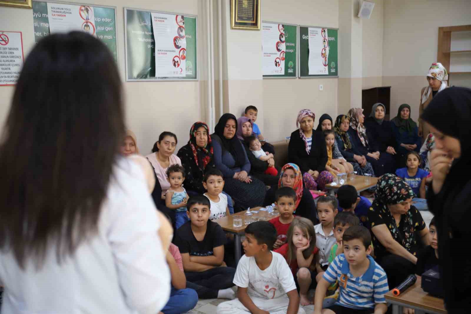 “Minik Kalplere İlk Yardım” projesi bebeklere hayat oluyor
