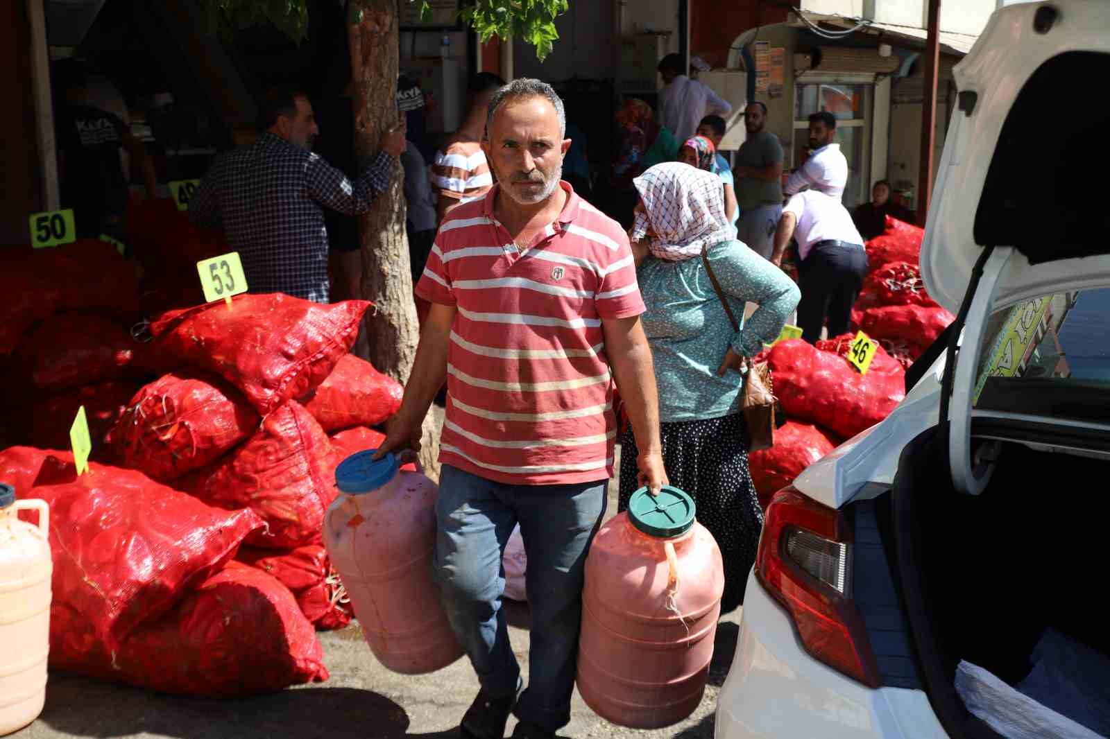 Gaziantep’te salça mesaisi başladı
