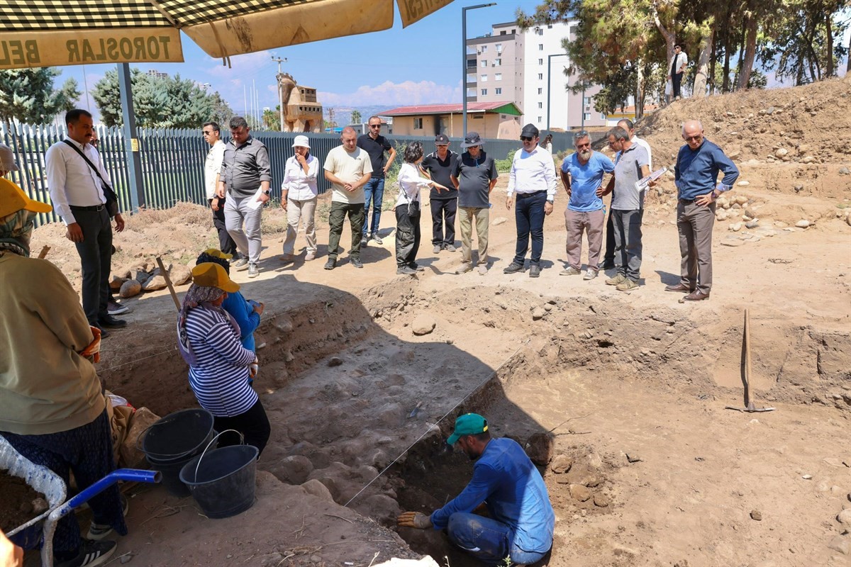 9 bin yıllık Yumuktepe Höyüğü’nde kazı çalışmaları sürüyor
