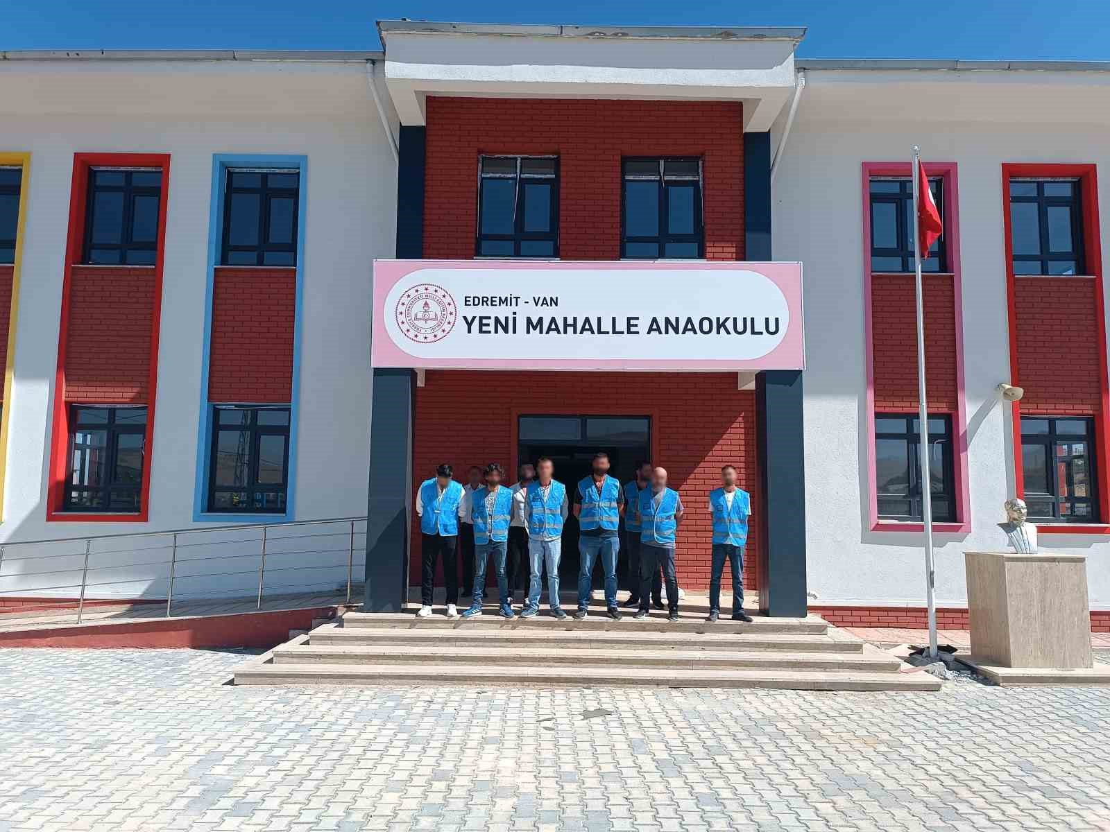 Van’da okullar hükümlülerin dokunuşuyla güzelleşti
