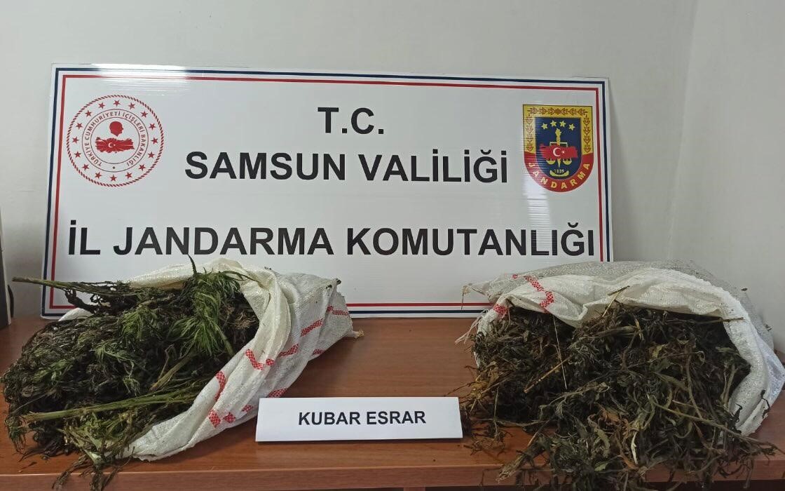 Samsun’da jandarma 6 kilo 930 gram kubar esrar ele geçirdi
