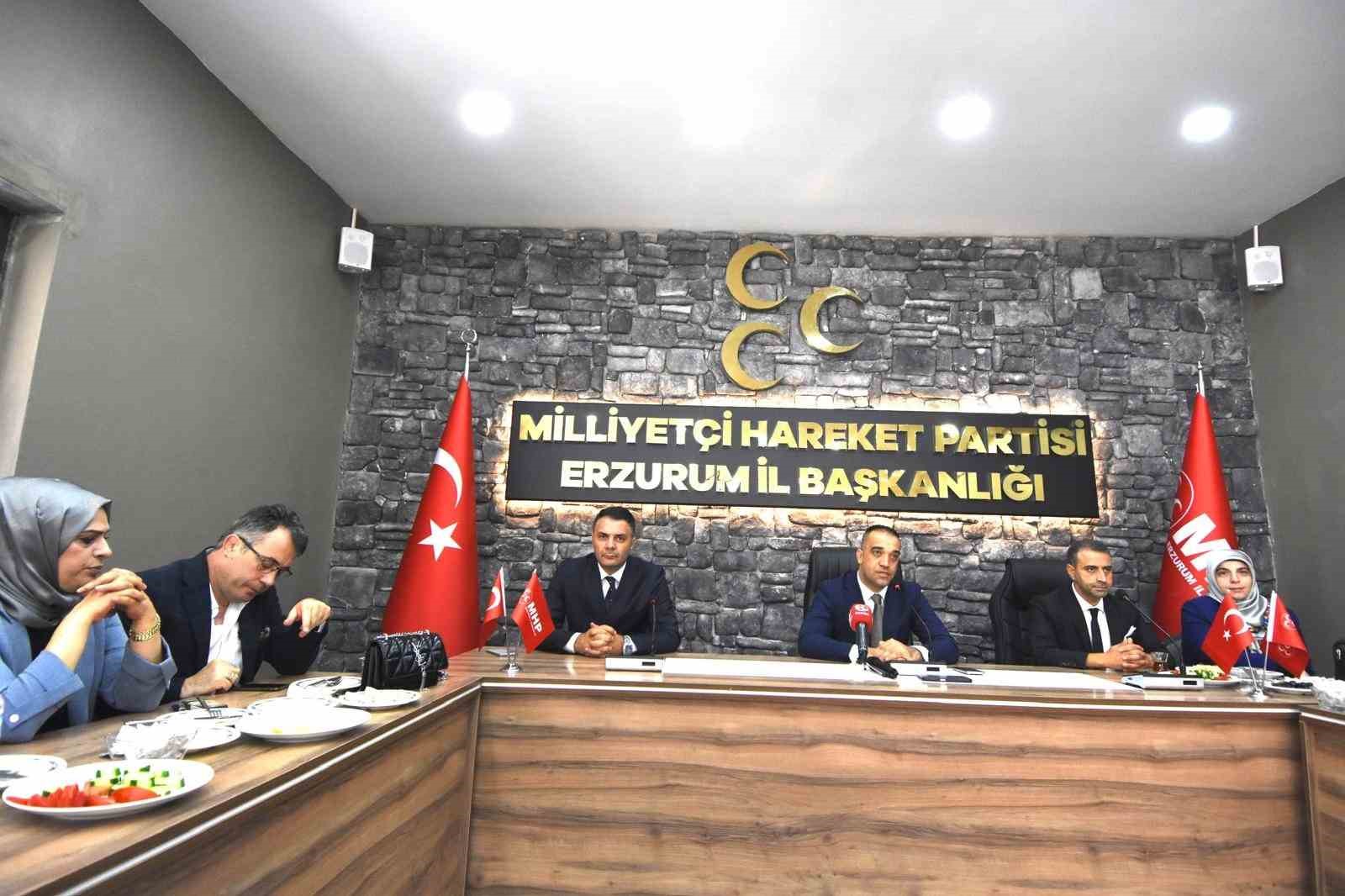 MHP İl Başkanı Yurdagül yeni hizmet binasını tanıttı
