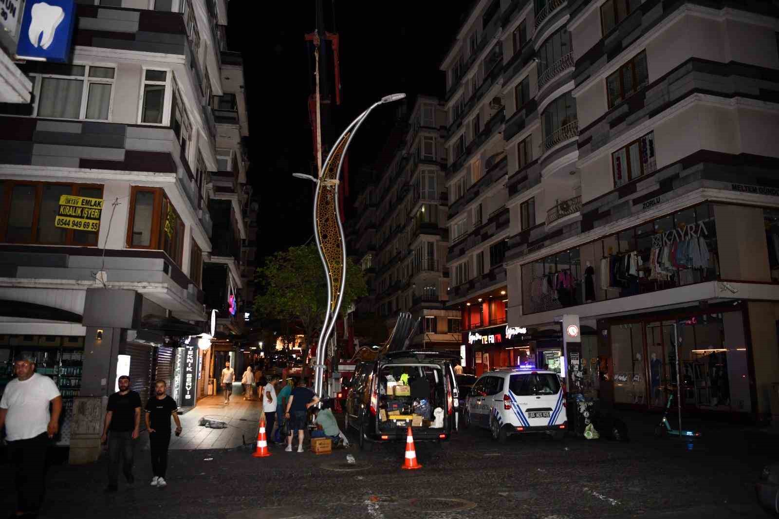 Çiftlik Caddesi’ne yeni aydınlatma
