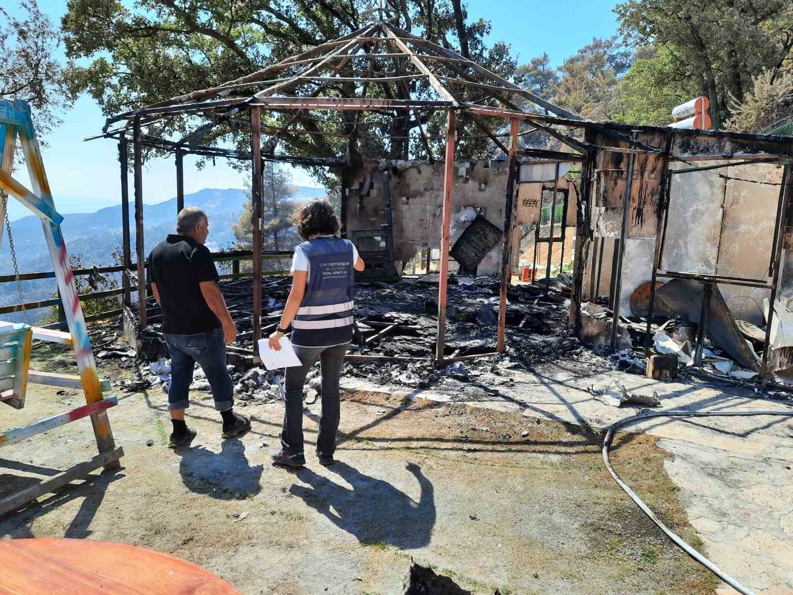 Yangınların ardından İzmir’in yaraları sarılıyor
