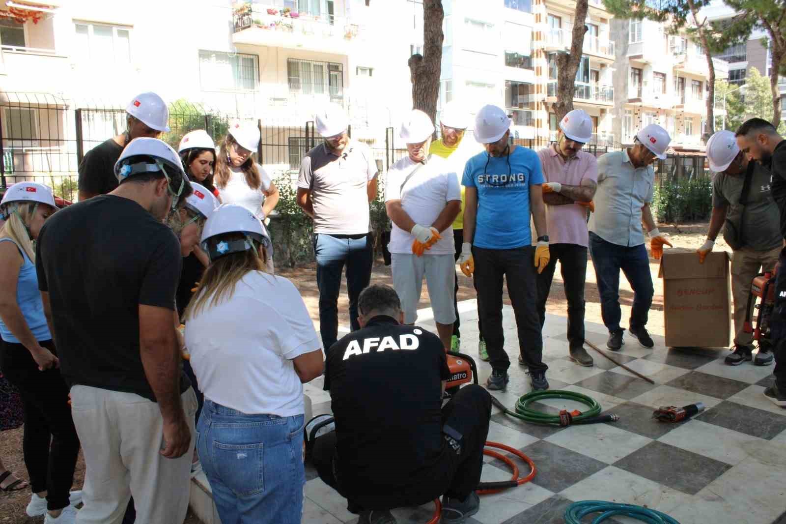 SÖTAK afetlere hazırlığa hız kesmeden devam ediyor
