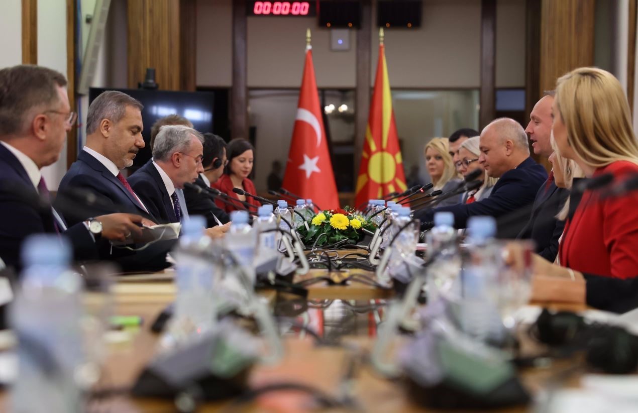 Bakan Fidan, Kuzey Makedonya Başbakanı Mickoski ile görüştü
