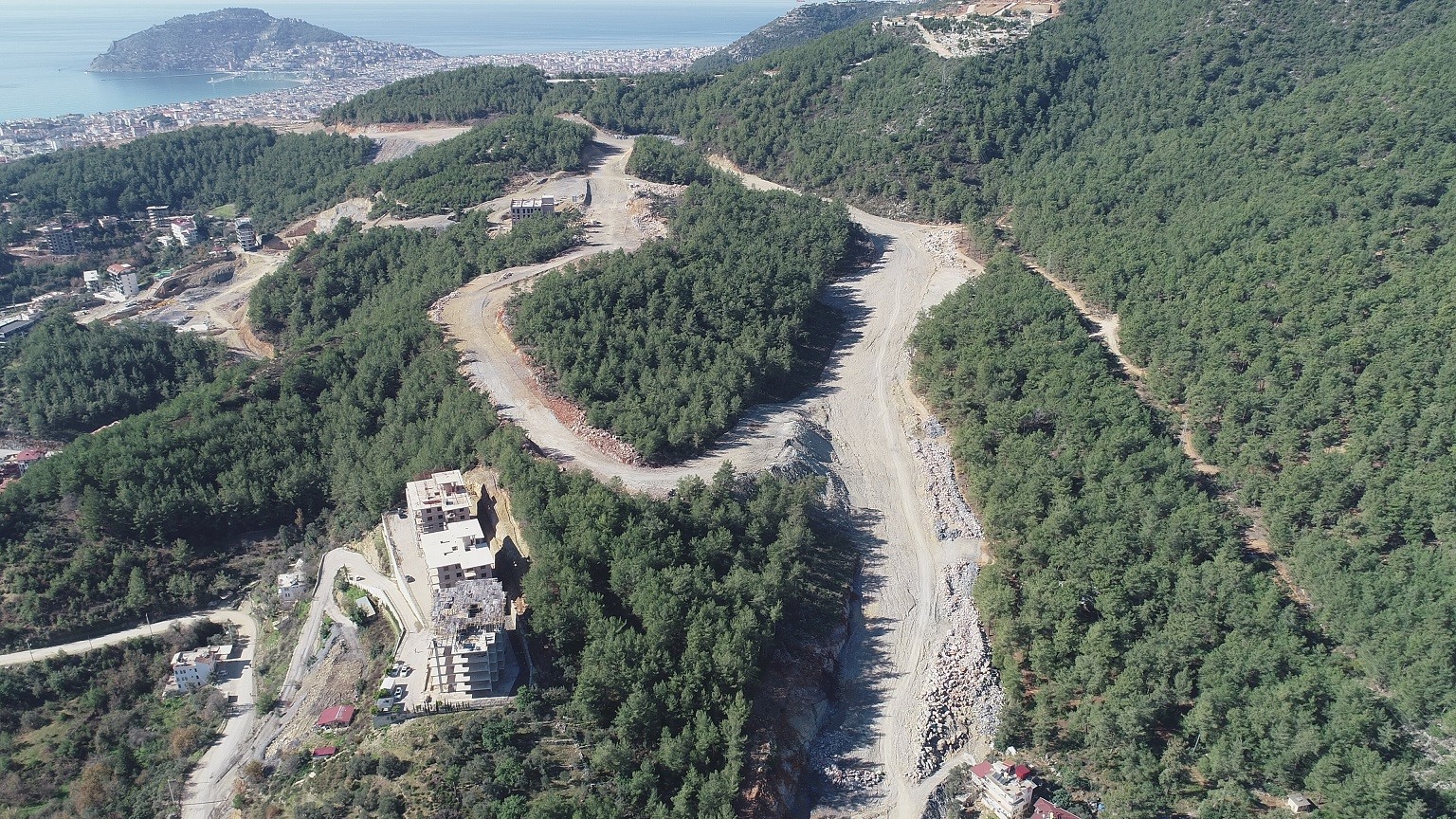 Cikcilli Yerleşkesine ortak derslik için ilk imza atıldı
