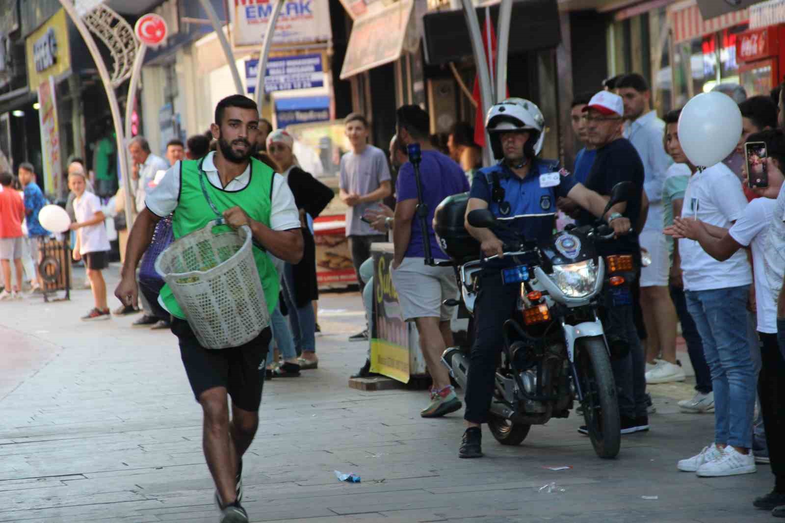 Alaşehir’de Üzüm Festivali renkli görüntülere sahne oldu
