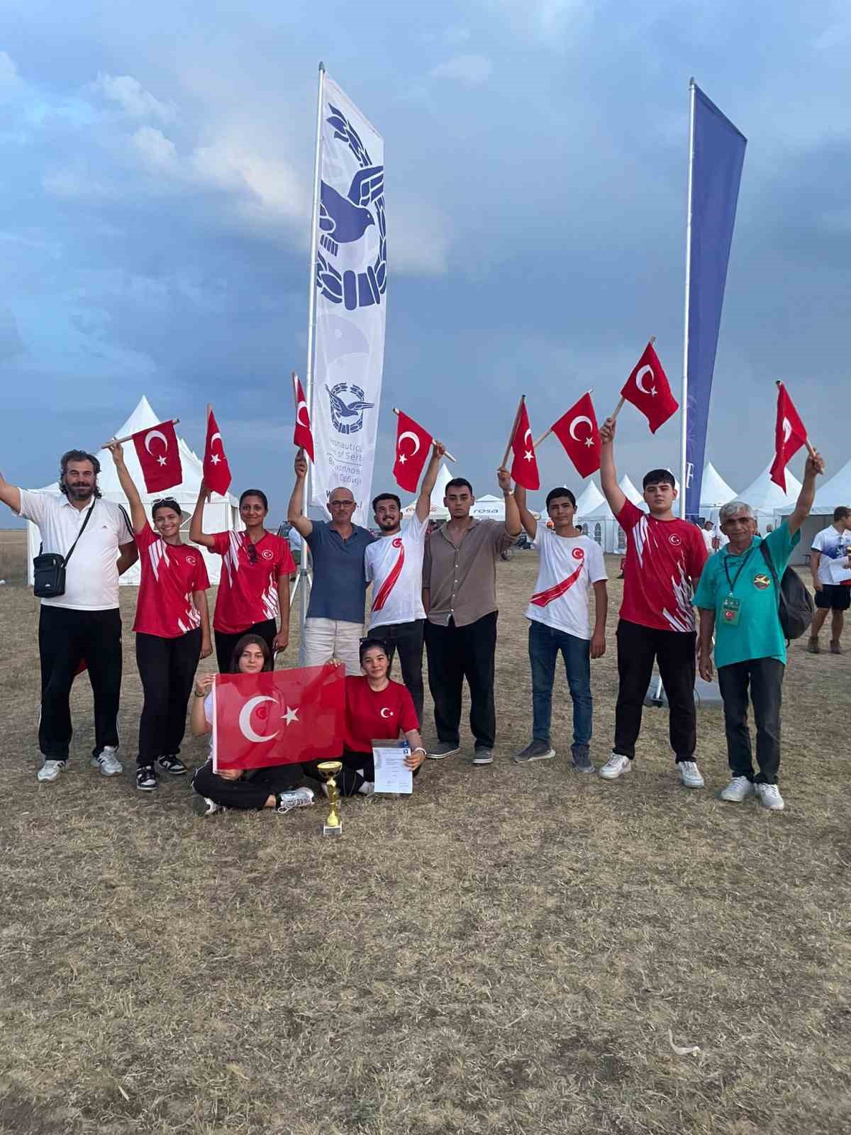 Manisalı sporculardan Avrupa Şampiyonası’nda büyük başarı
