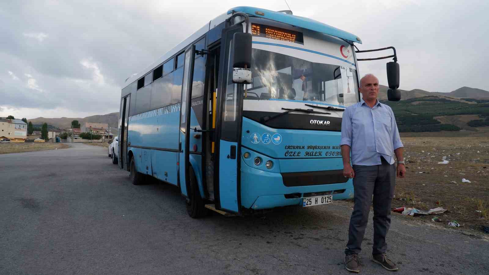 Erzurum’da bir halk otobüsünde fenalaşan kadını şoför acile servise yetiştirdi
