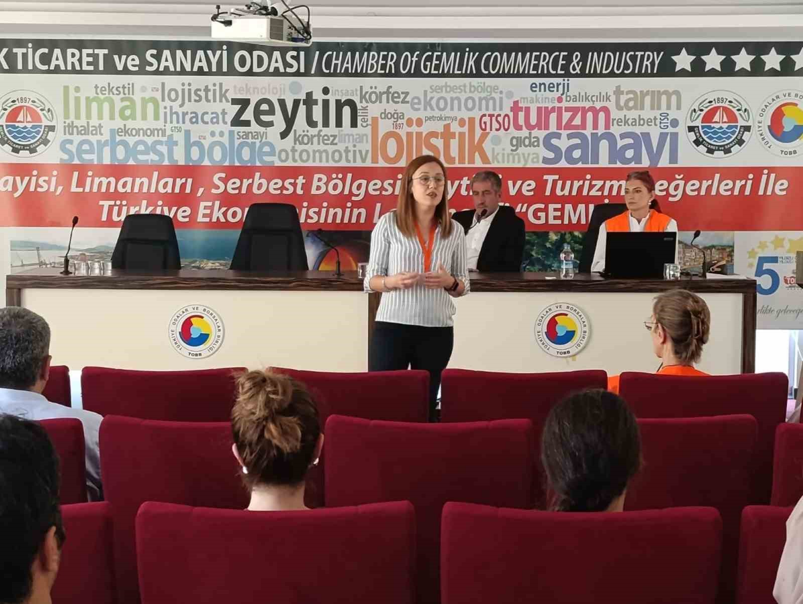 Gemlik Belediyesi çalışanları Temel Afet Bilinci Eğitimi aldı
