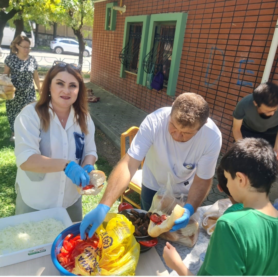 Şeker Mahallesi’nin şeker çocukları Kur’an kursunu başarı ile bitirdi
