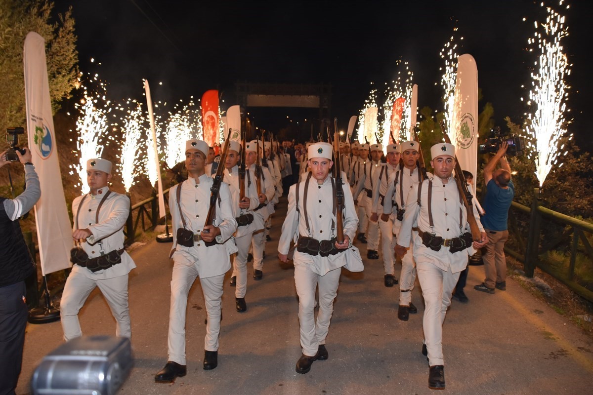 Büyük Taarruz kutlamalarına bu yıl 30 bin kişi katıldı
