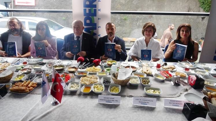 Bu sözlük Trabzon’da tedavi gören Gürcü hastalar ile Türk doktorların başucu kitabı olacak
