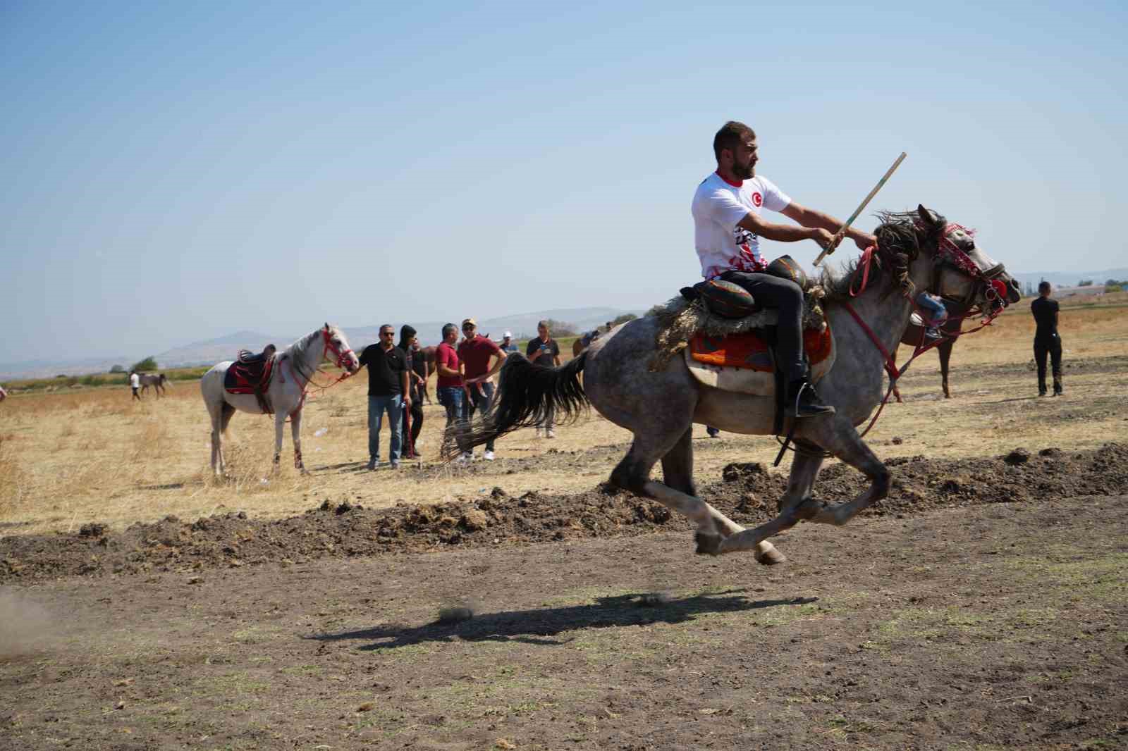 Balıkesir’in kurtuluşu Rahvan At Yarışları ile kutlandı
