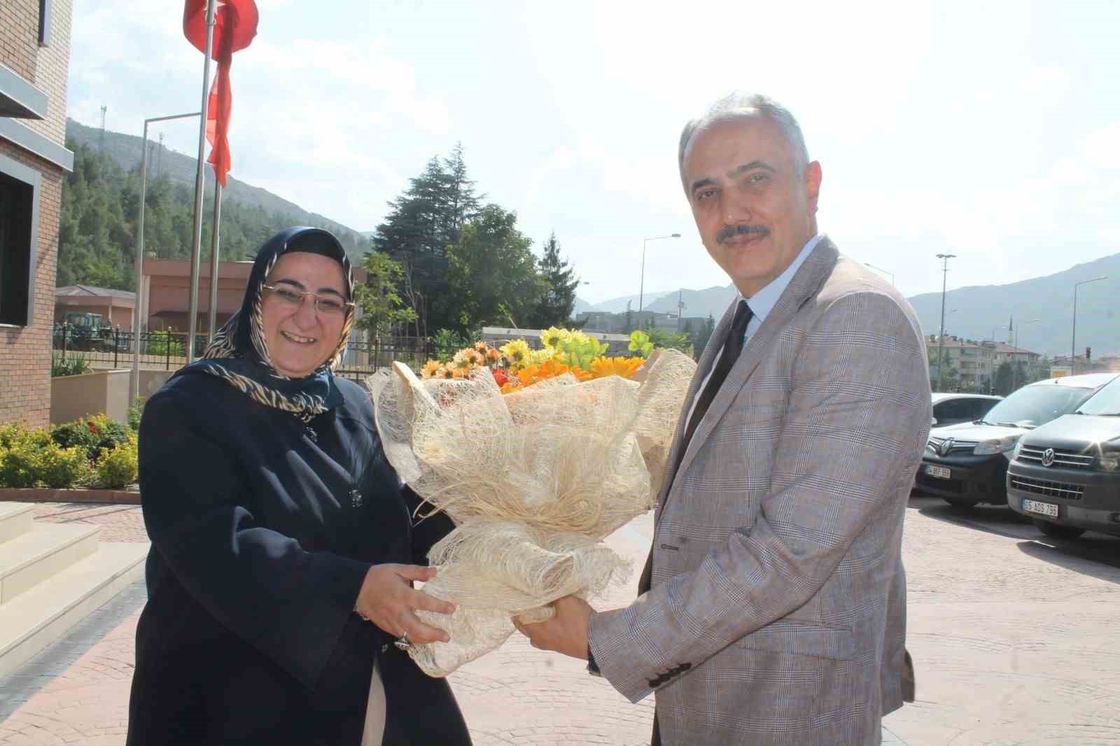 Amasya’nın yeni müftüsü Hamza Bayram görevine başladı
