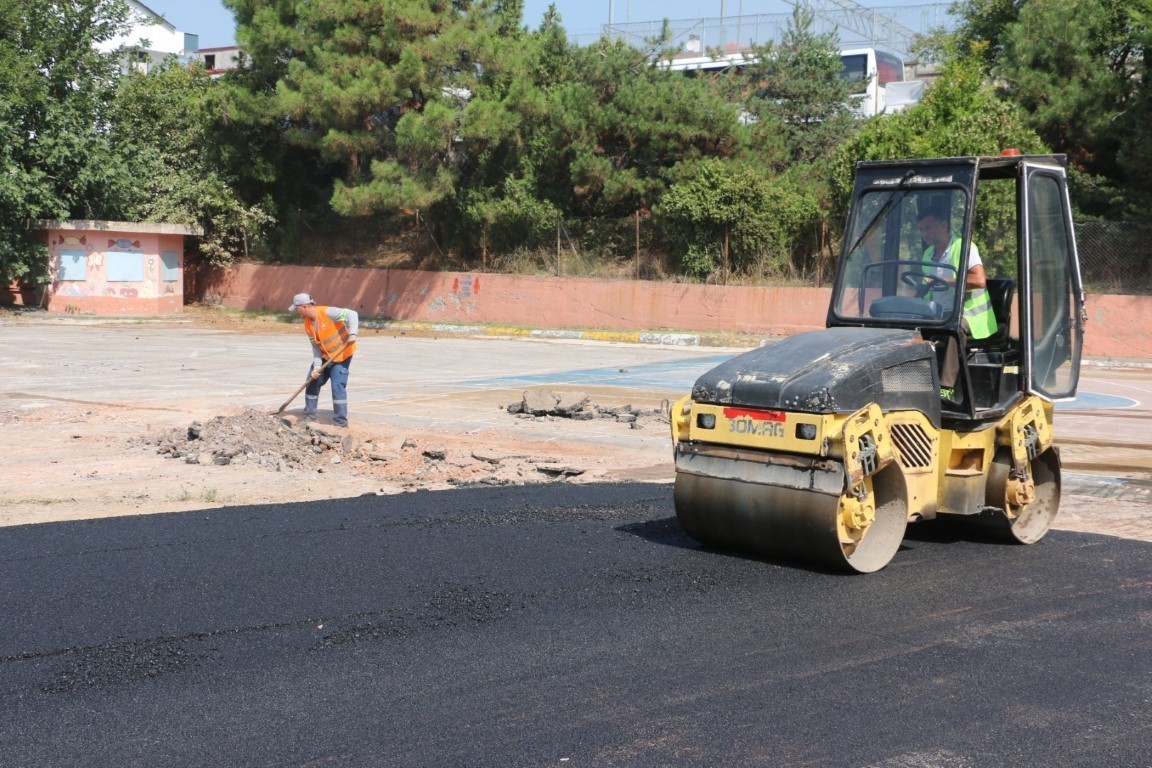 Körfez’de okul bahçeleri yeni döneme hazırlanıyor
