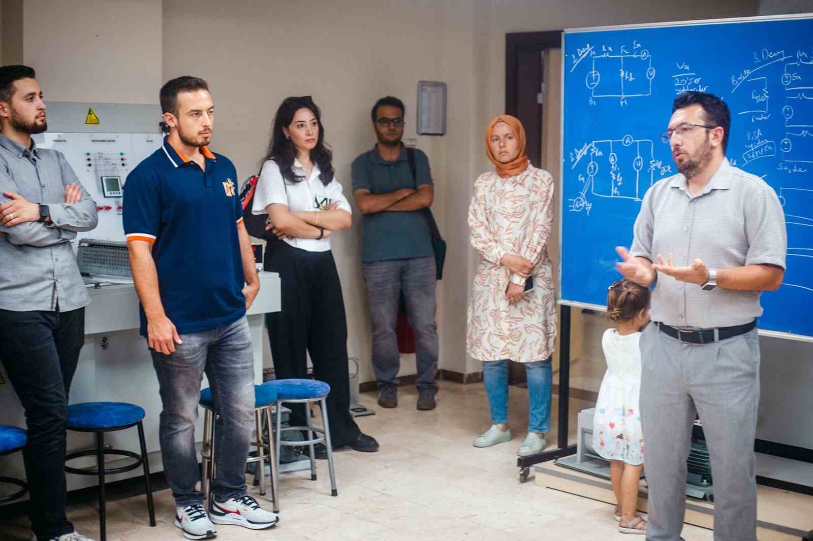 SUBÜ’ye yeni atanan öğretim elemanlarına ‘Uyum ve Gelişim Semineri’
