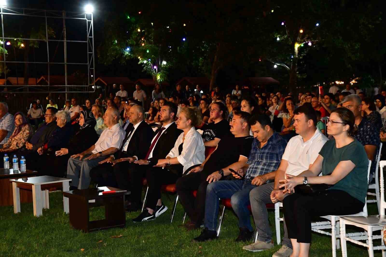 Babaeski’de 5. Kolordu Bando Komutanlığı konser verdi
