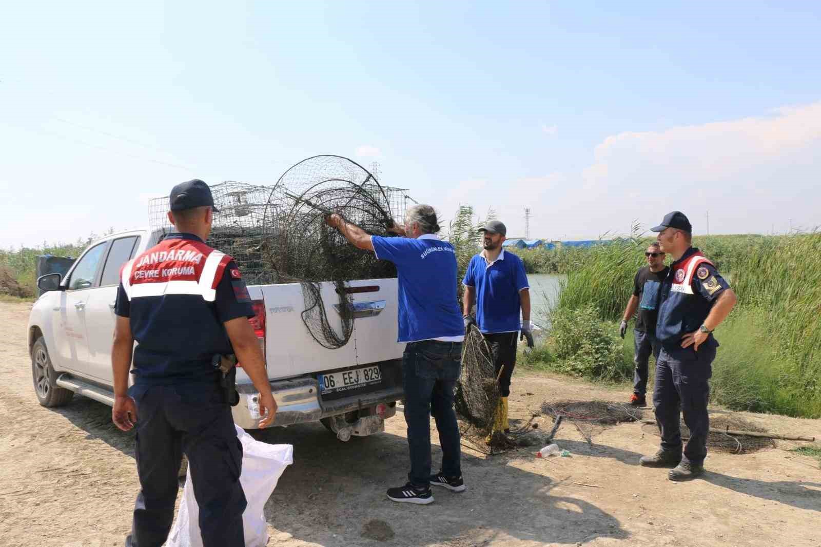 Adana’da kaçak balık avına geçit yok
