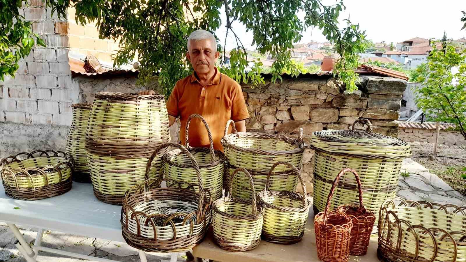 Sepet örerek sanatçı unvanı kazandı
