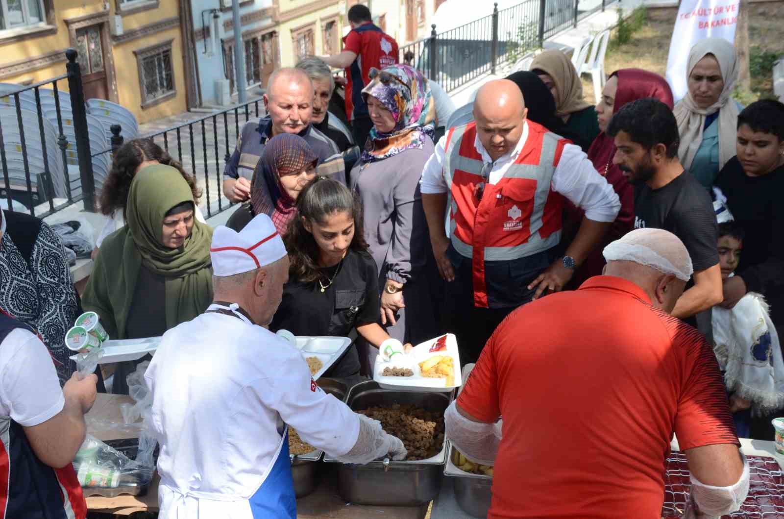 Osman Gazi’nin sünnet olduğu yerde 756 yıl sonra 25 çocuğa sünnet şöleni yapıldı
