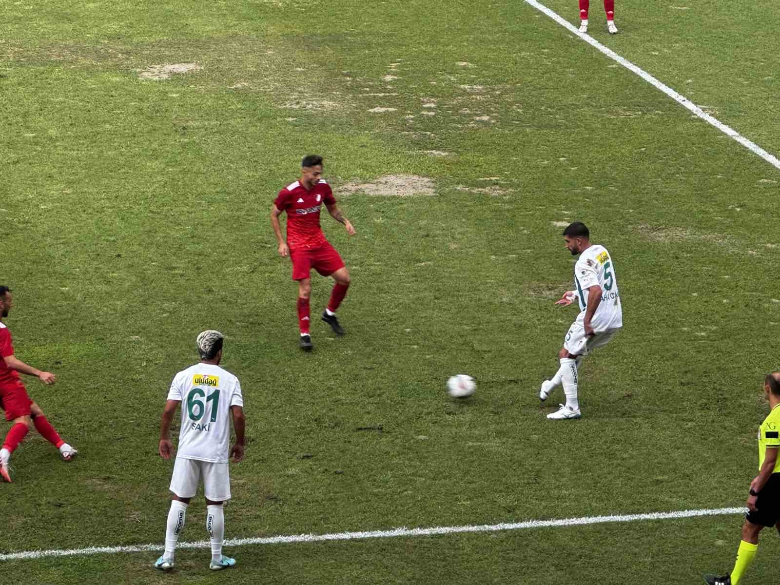 TFF 3. Lig: Düzcespor: 0 - Bursaspor: 2
