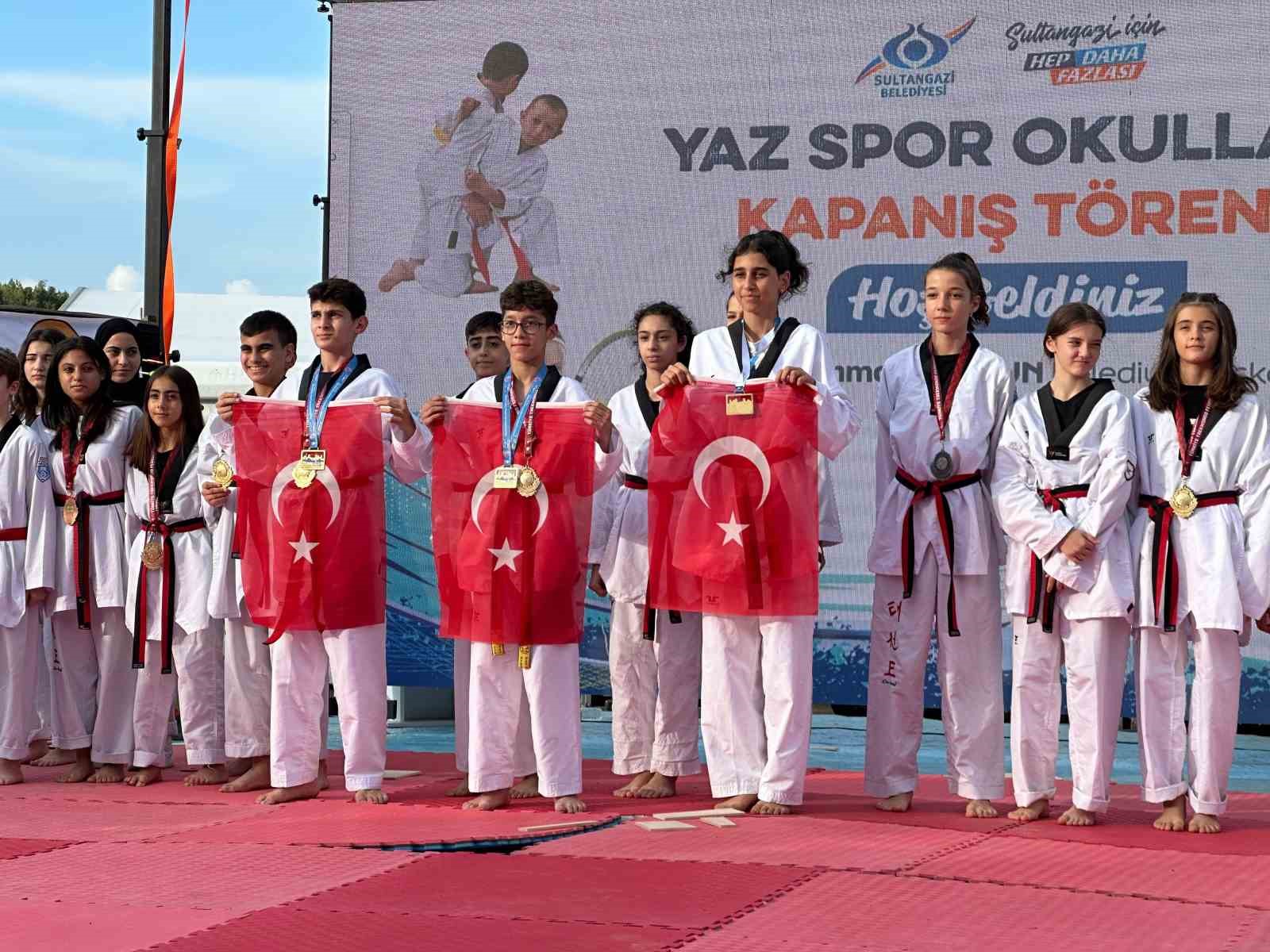 Sultangazi Belediyesi 5. Yaz Spor Okulları Kapanış Programı düzenledi
