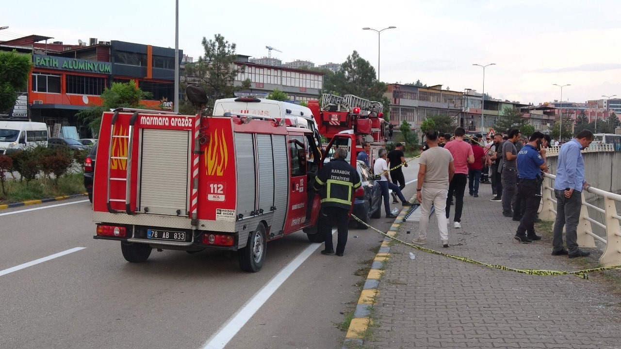 Kontrolden çıkan otomobil Filyos Çayı’na uçtu: 1 ölü, 1 yaralı
