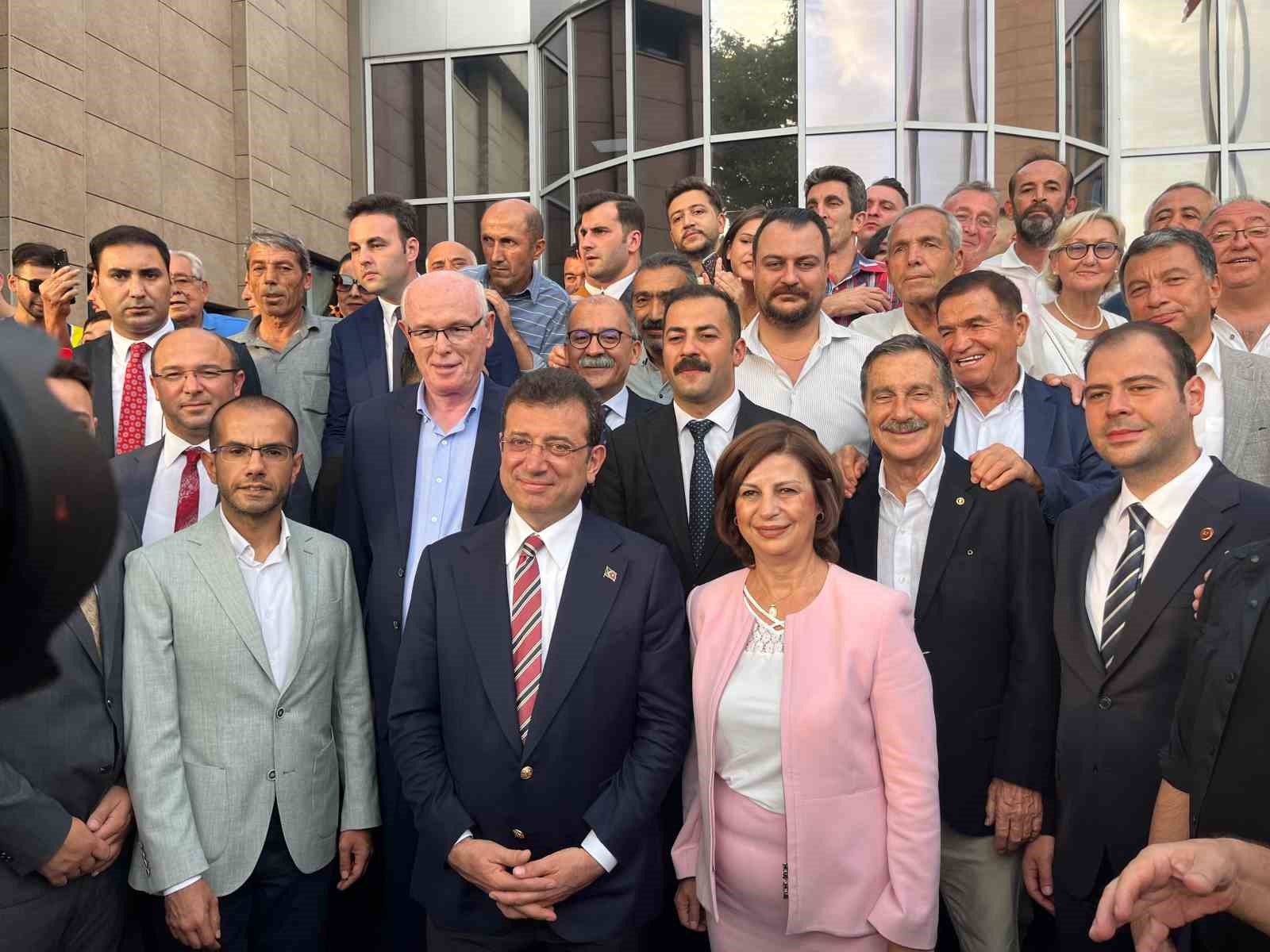 İBB Başkanı İmamoğlu, Eskişehir Büyükşehir Belediyesi’ni ziyaret etti
