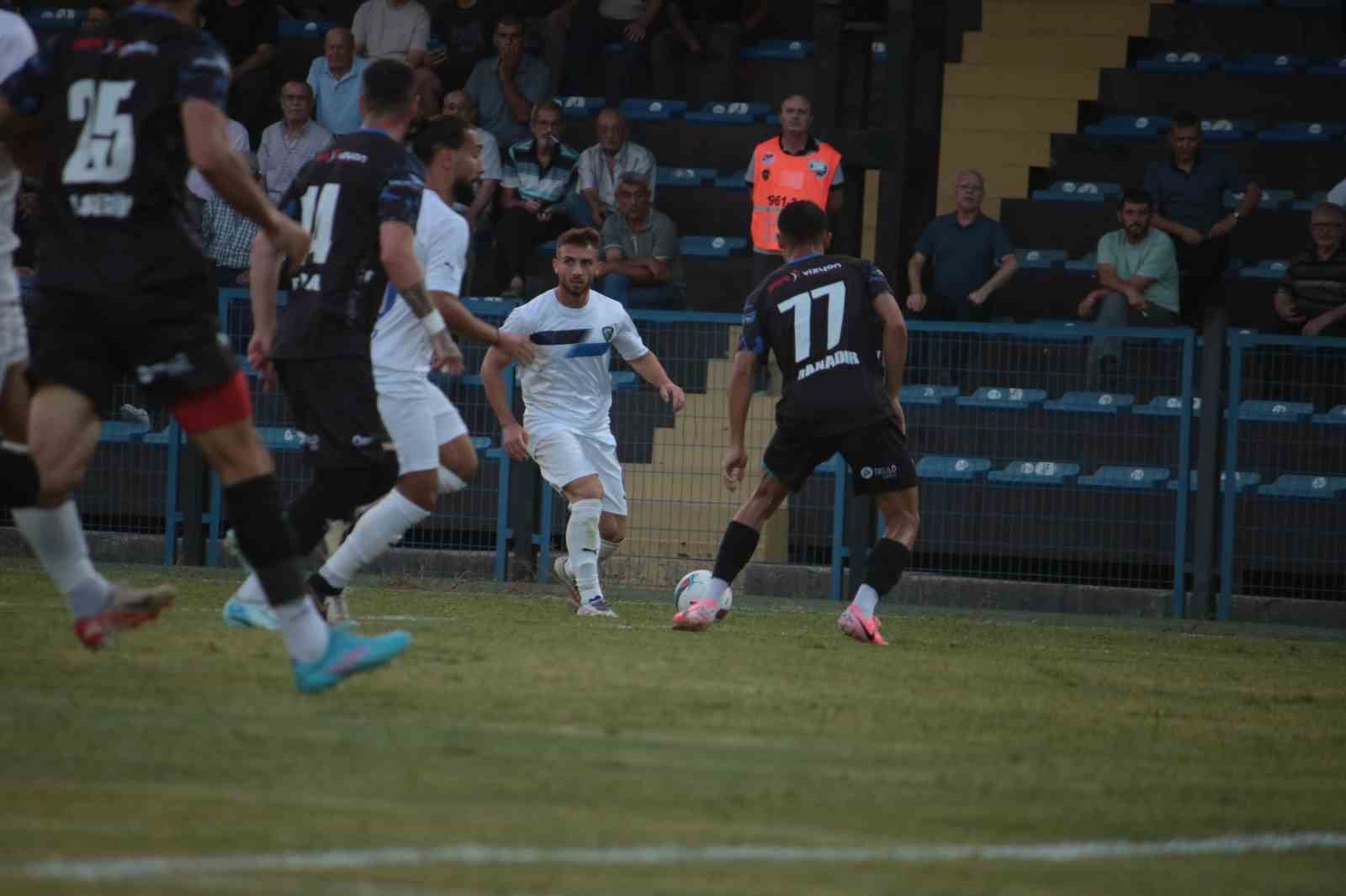 TFF 2. Lig: Karacabey Belediyespor: 1 - Erbaaspor: 0
