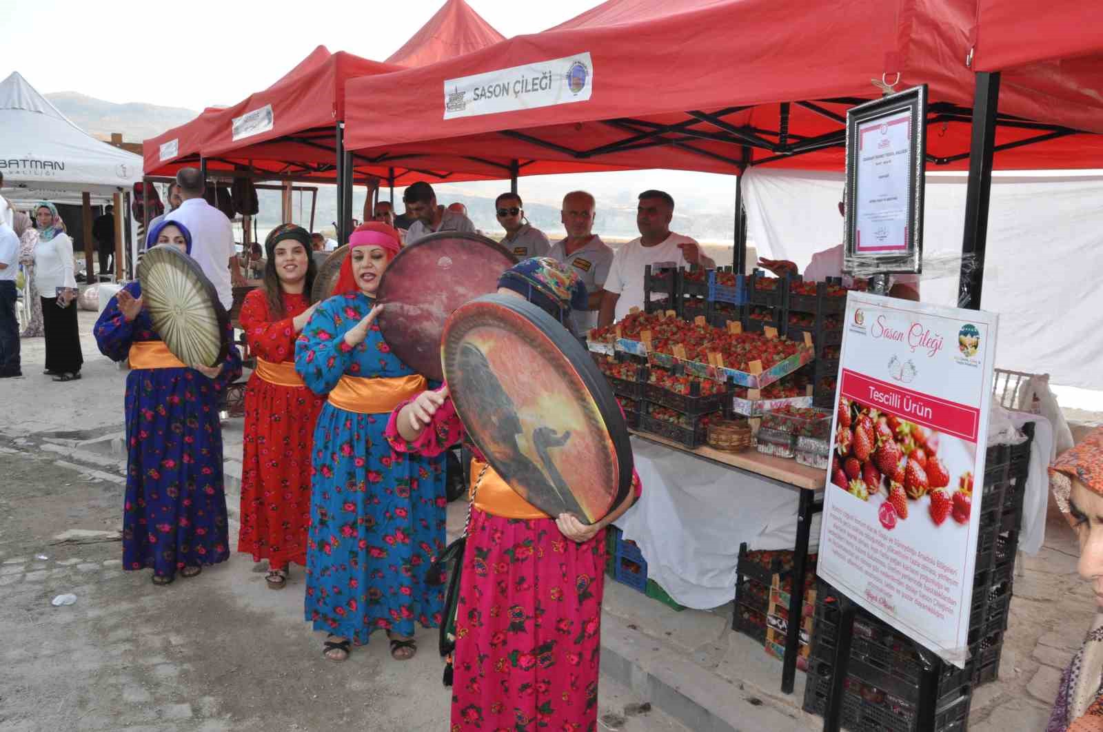 Tarihi Hasankeyf’te Su, Doğa Sporları ve Turizm Festivali düzenlendi
