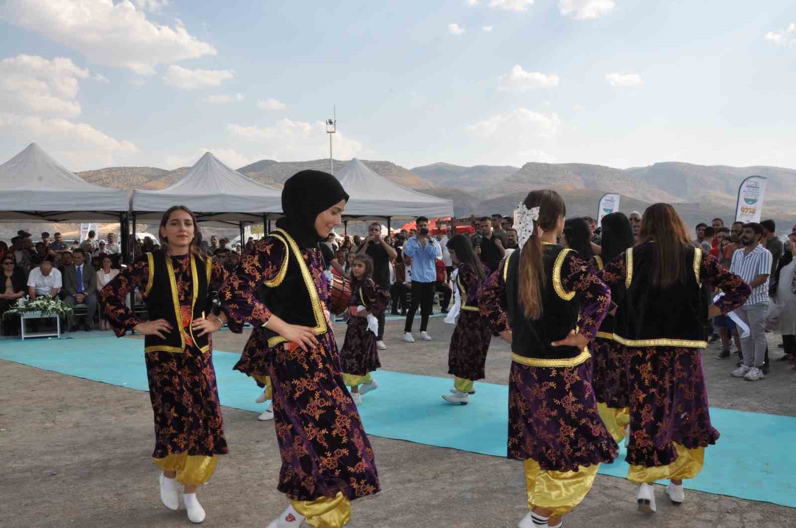 Tarihi Hasankeyf’te Su, Doğa Sporları ve Turizm Festivali düzenlendi
