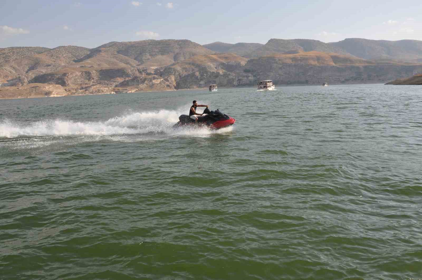 Tarihi Hasankeyf’te Su, Doğa Sporları ve Turizm Festivali düzenlendi
