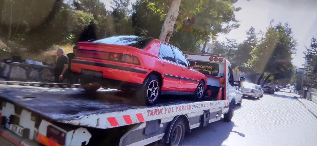 Sahte plaka ile trafiğe çıkan otomobil kameralara yakalandı
