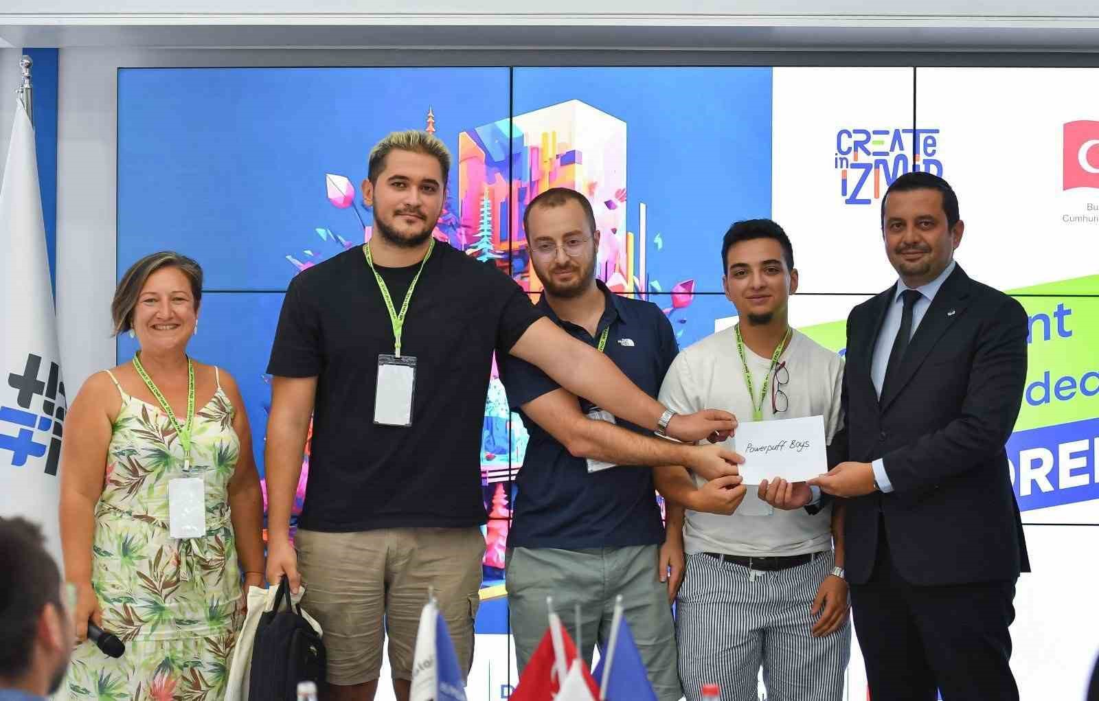 Create in İzmir ’Yaratıcı Kent Teknolojileri’ temalı Ideathon yapıldı
