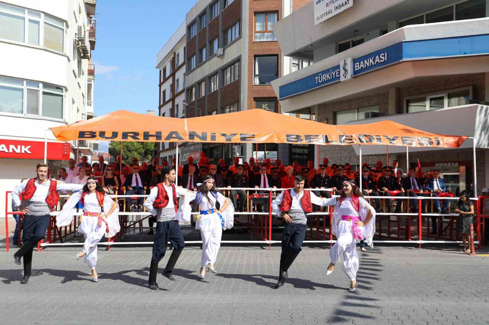 Burhaniye’de kurtuluşun 102. yıl törenleri coşkuyla yapıldı
