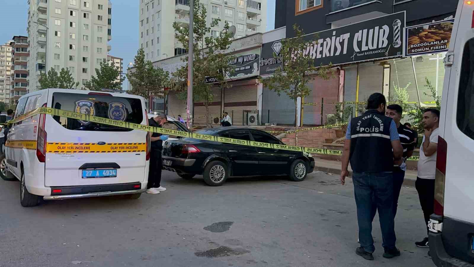 Gaziantep’te berber dükkanında akıl almaz olay
