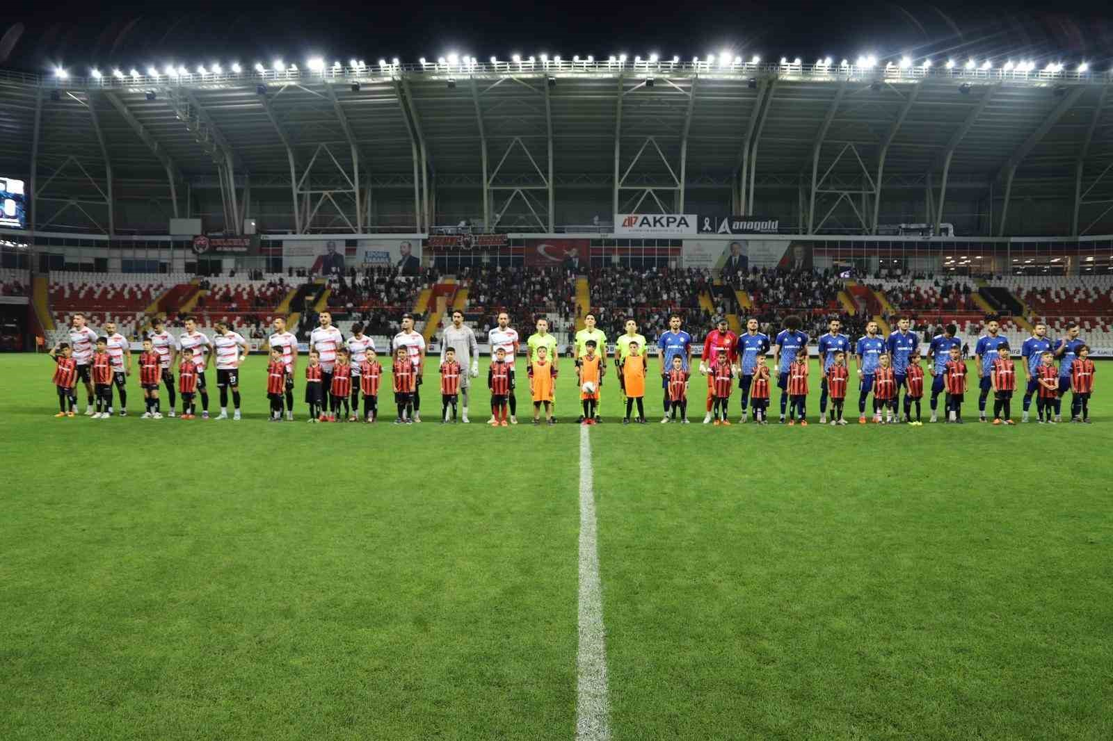 Erzincanspor: 2 - Karaköprü Belediye Spor: 0
