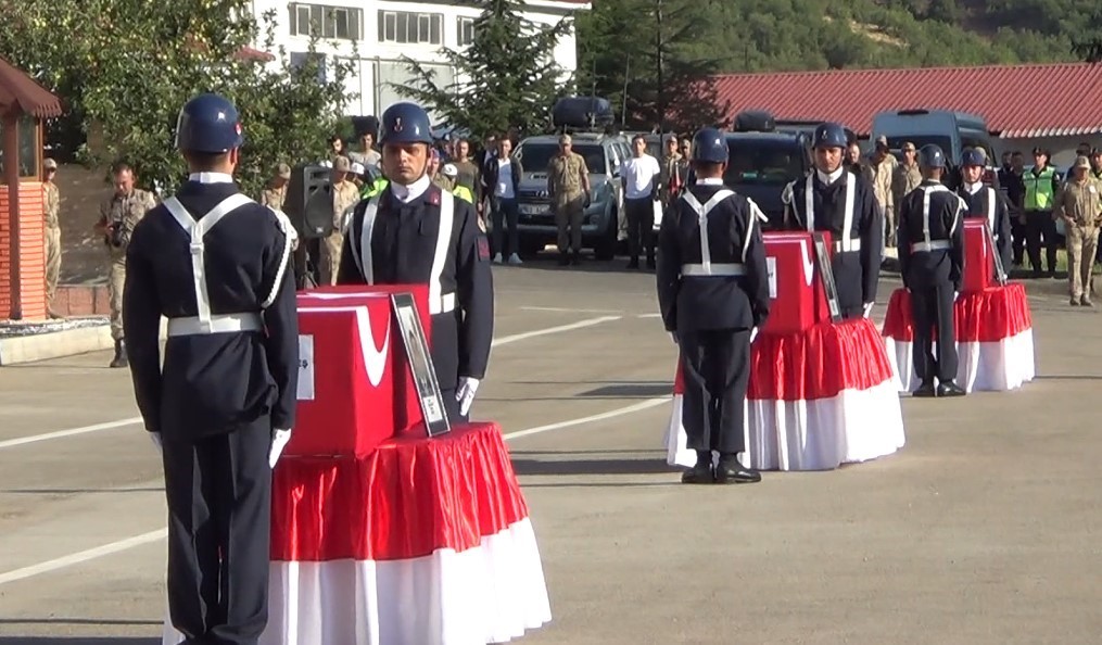 Tunceli şehitleri uğurlandı
