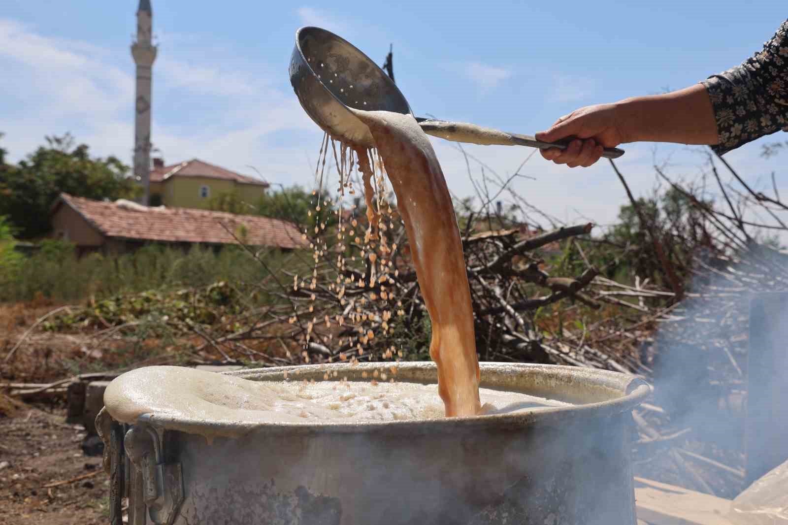 Üzümün asmadan pekmez yolculuğu
