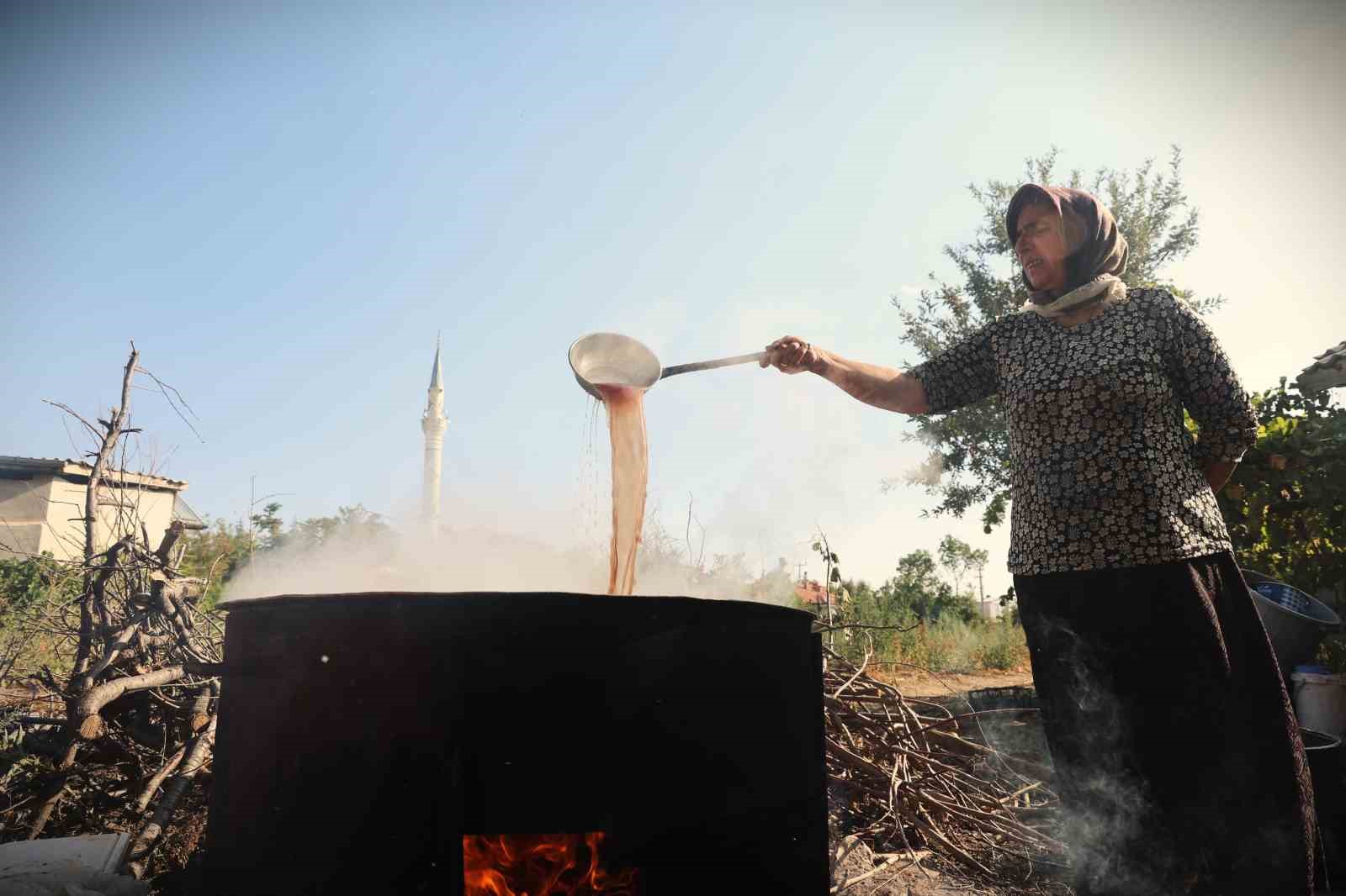 Üzümün asmadan pekmez yolculuğu
