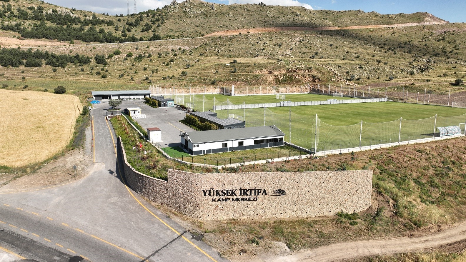 Erciyes Yüksek İrtifa Kamp Merkezi’nde U-16 Milli Takımlar futbol şöleni
