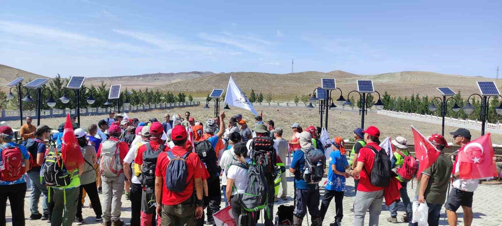 DAK ekibi Diriliş Yolu Yürüyüşü’ne katıldı
