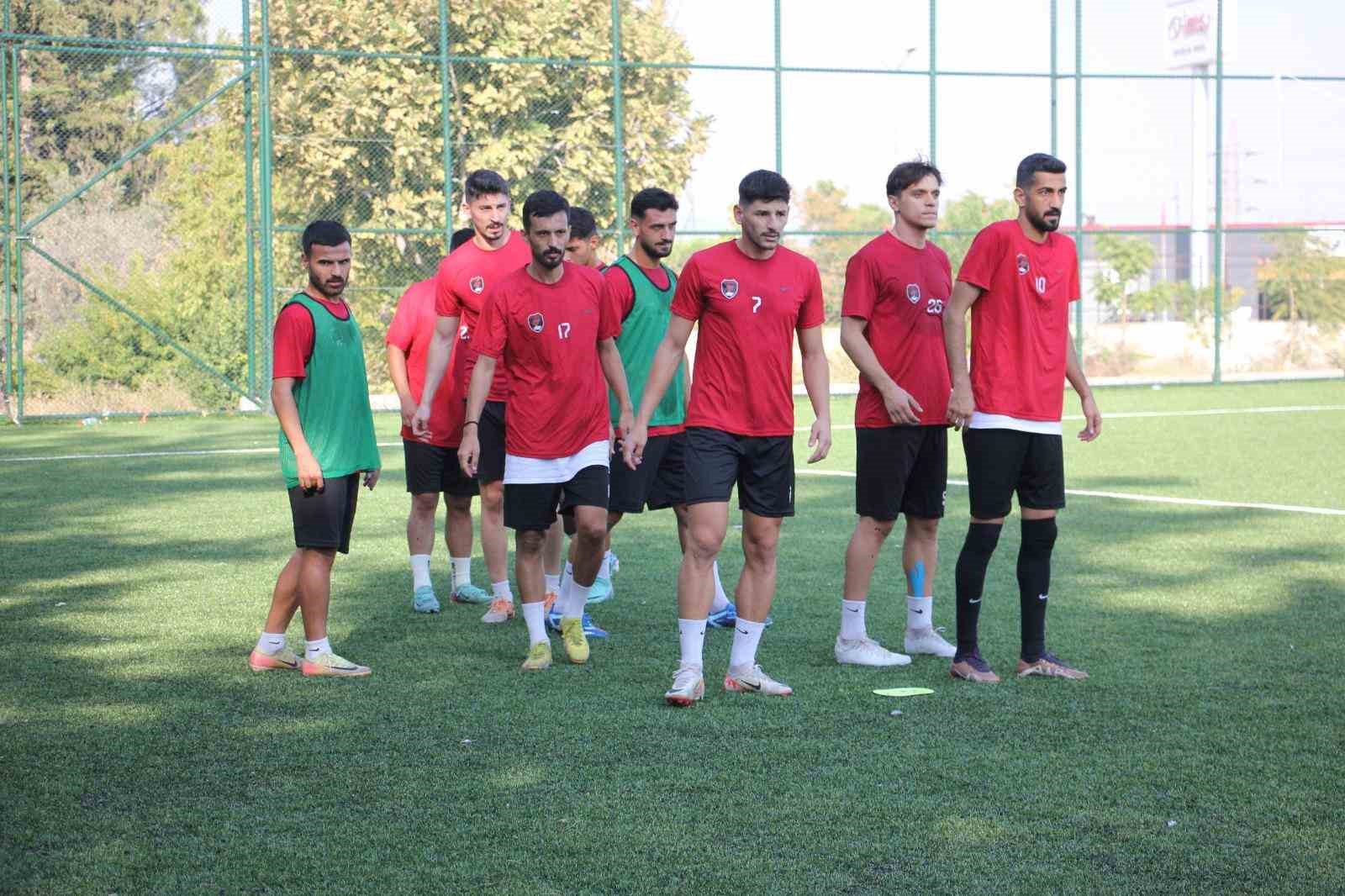 Denizli İdmanyurdu, ilk hazırlık maçını Bereketlispor ile yaptı
